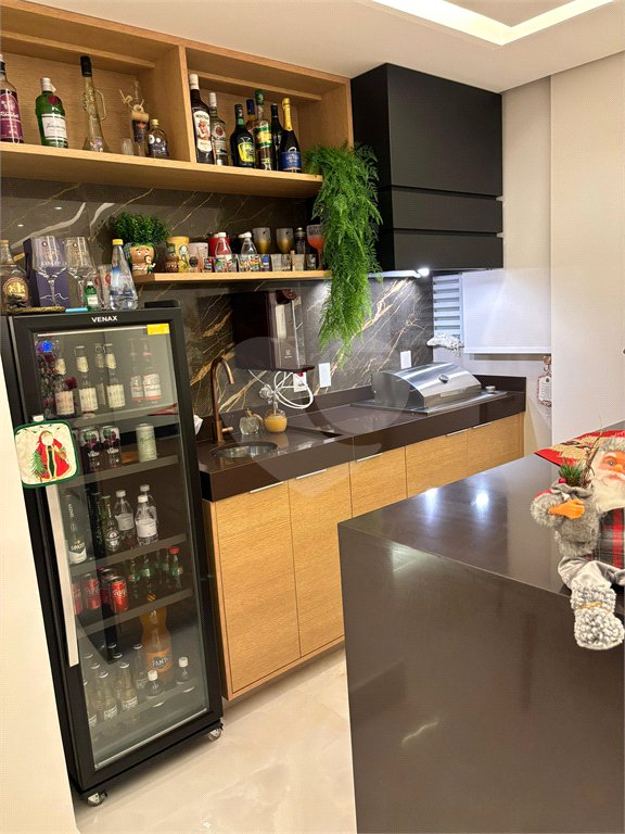 Apartamento à venda com 2 suítes em Vila Anastácio, São Paulo, SP