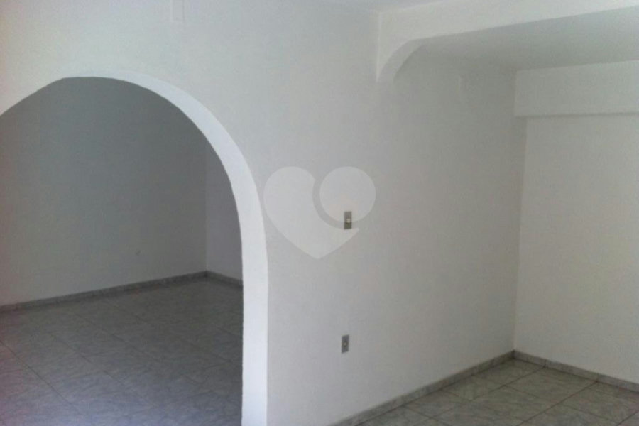 Sobrado à venda com 3 quartos em Vila Nova Cachoeirinha, São Paulo, SP