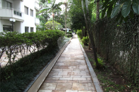Apartamento à venda com 3 quartos, sendo 1 suíte,  em Jardim Marajoara, São Paulo, SP