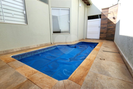 Casa à venda com 3 quartos, sendo 1 suíte, no condomínio Veneto, Araraquara - SP