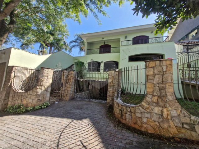 Sobrado à venda com 4 quartos, sendo 3 suítes,  em Jardim São Bento, São Paulo, SP