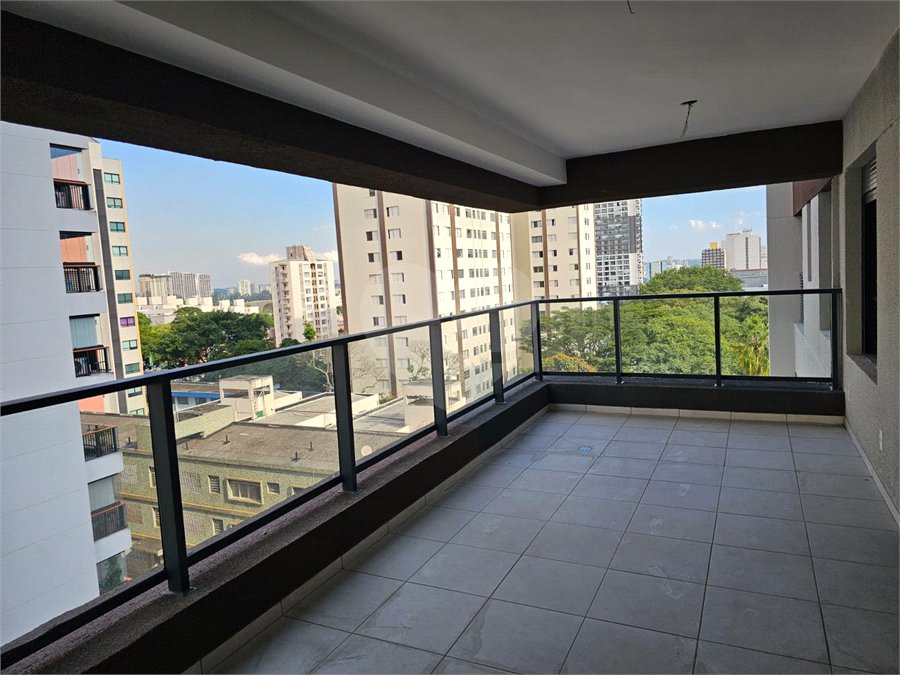 Apartamento à venda com 2 quartos, sendo 1 suíte,  em Santo Amaro, São Paulo, SP