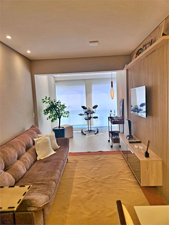 Apartamento à venda com 2 quartos, sendo 1 suíte,  em Jardim Caravelas, São Paulo, SP