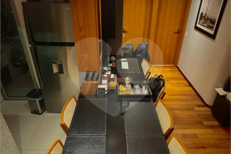 Apartamento à venda com 2 quartos, sendo 1 suíte, em Vila Olímpia, São Paulo, SP