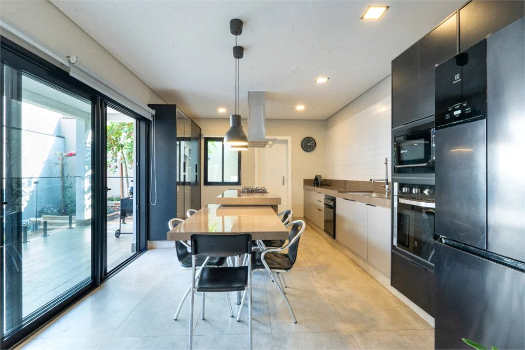 Casa de Vila à venda com 3 suítes em Brooklin Paulista, São Paulo, SP