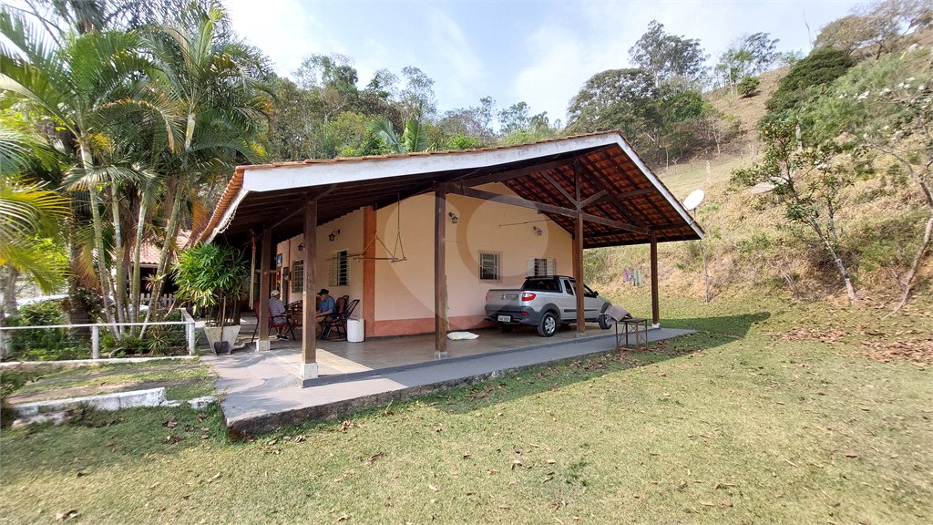 Sítio à venda com 2 quartos no Centro, Piracaia, SP