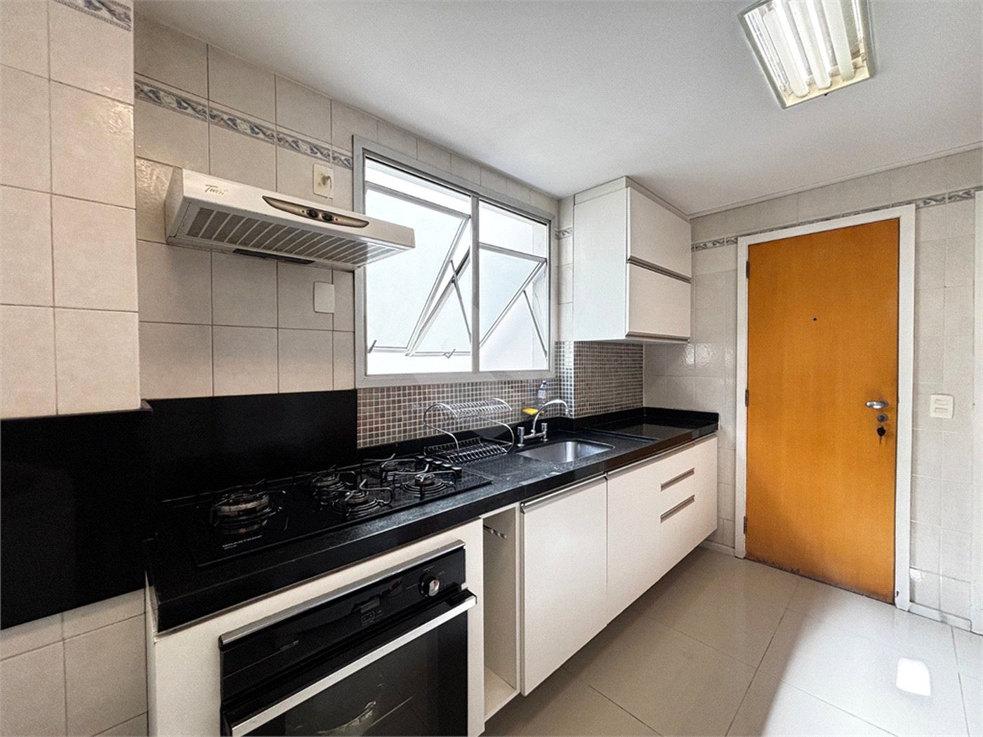 Apartamento à venda com 2 quartos, sendo 1 suíte, em Vila Isabel, Rio de Janeiro, RJ