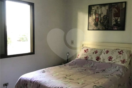 Apartamento à venda com 4 quartos, sendo 2 suítes, em Vila Olímpia, São Paulo, SP