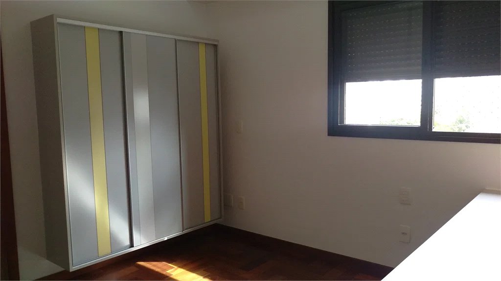 Apartamento à venda com 4 suítes em Vila Suzana, São Paulo, SP