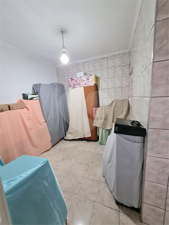 Casa à venda com 6 quartos em Vila dos Remédios, São Paulo, SP