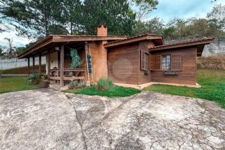 Casa à venda com 3 quartos, sendo 1 suíte,  em Chácara São João, Carapicuíba, SP