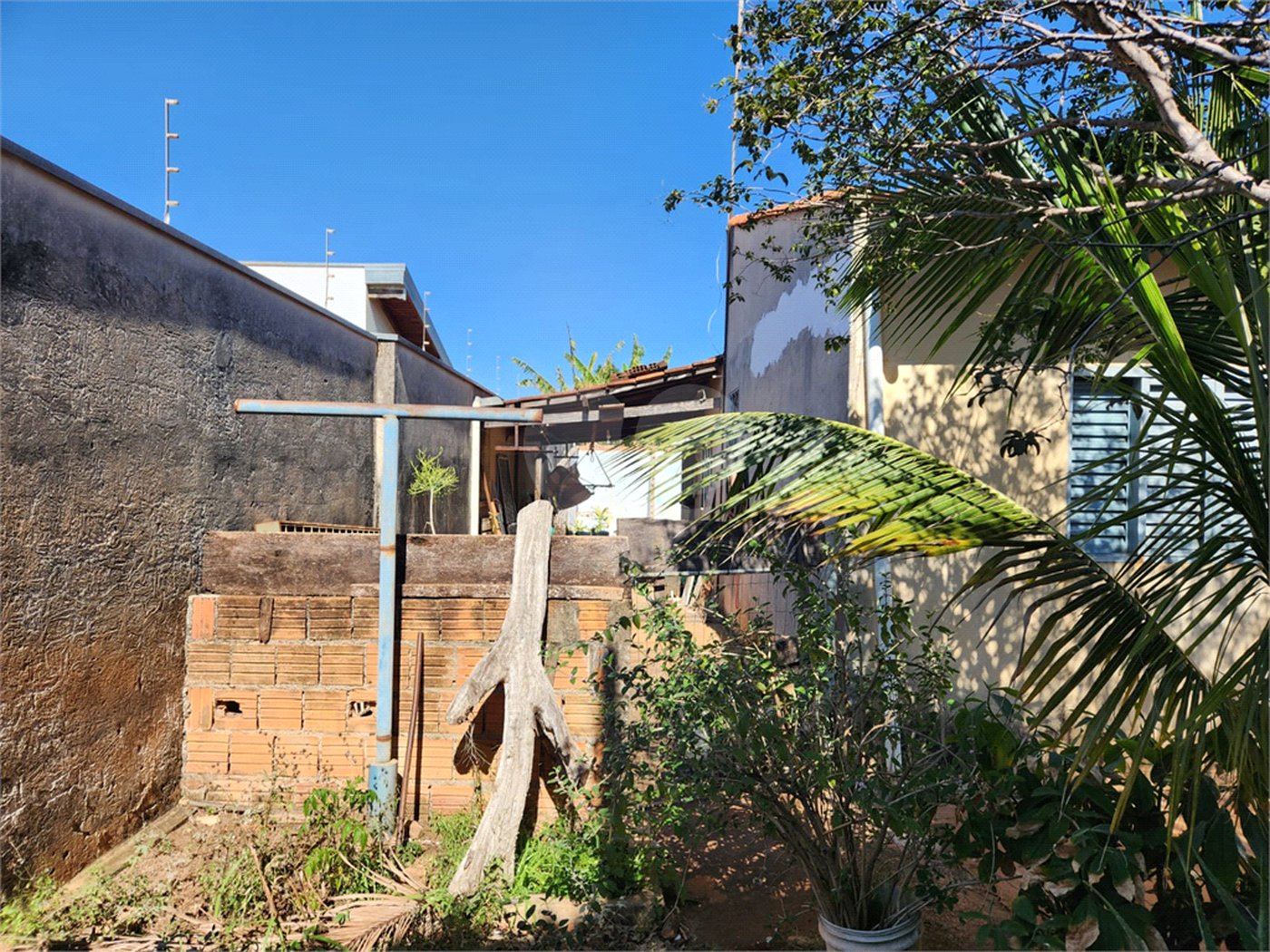 Casa à venda com 2 quartos em Jardim Brasil (vila Xavier), Araraquara, SP