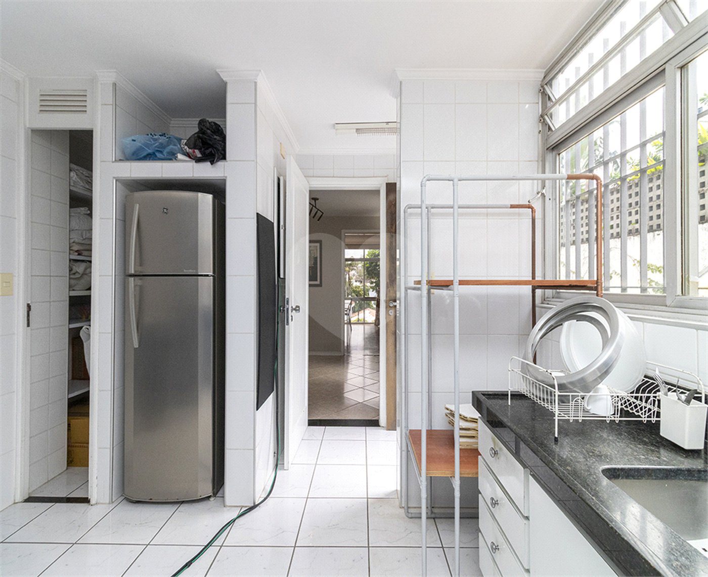 Casa à venda com 3 quartos, sendo 2 suítes, em Alto de Pinheiros, São Paulo, SP
