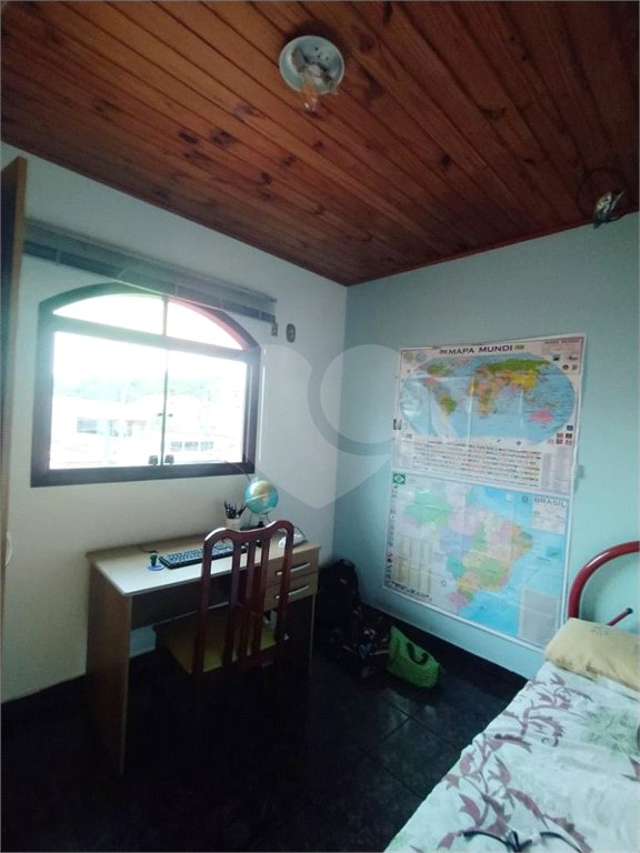 Casa à venda com 3 quartos, sendo 1 suíte, em Horto Florestal, São Paulo, SP