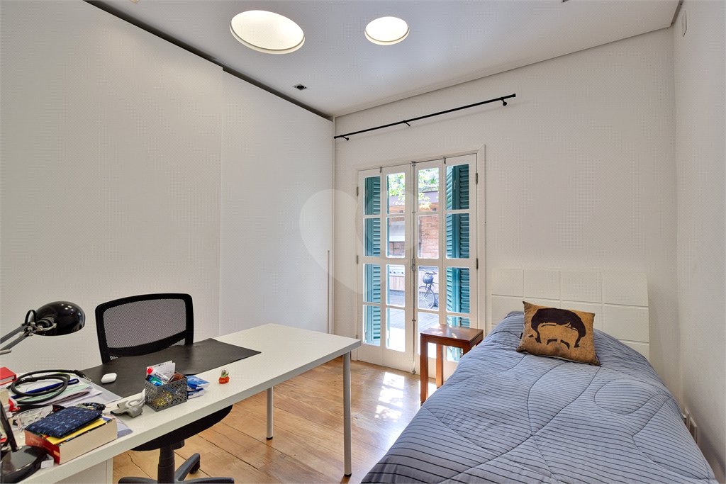 Casa Térrea à venda com 3 quartos, sendo 1 suíte, em Alto da Boa Vista, São Paulo, SP