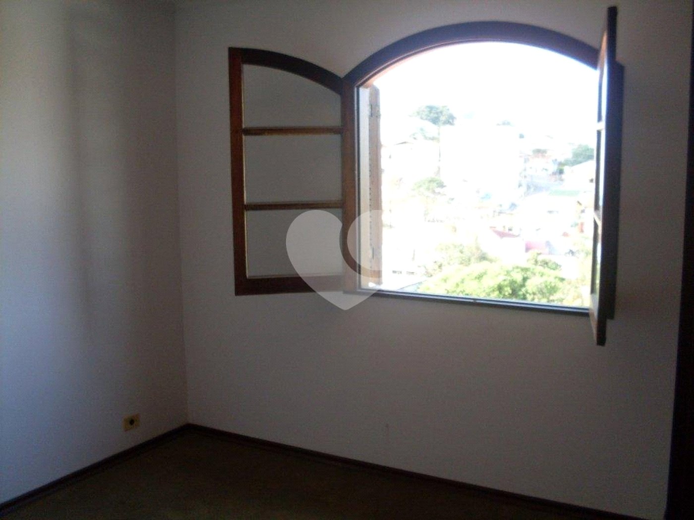 Casa à venda com 3 quartos, sendo 1 suíte,  em Vila Irmãos Arnoni, São Paulo, SP