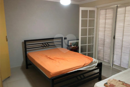 Casa à venda com 4 quartos, sendo 2 suítes, no condomínio Zuleika Jabour, Salto - SP