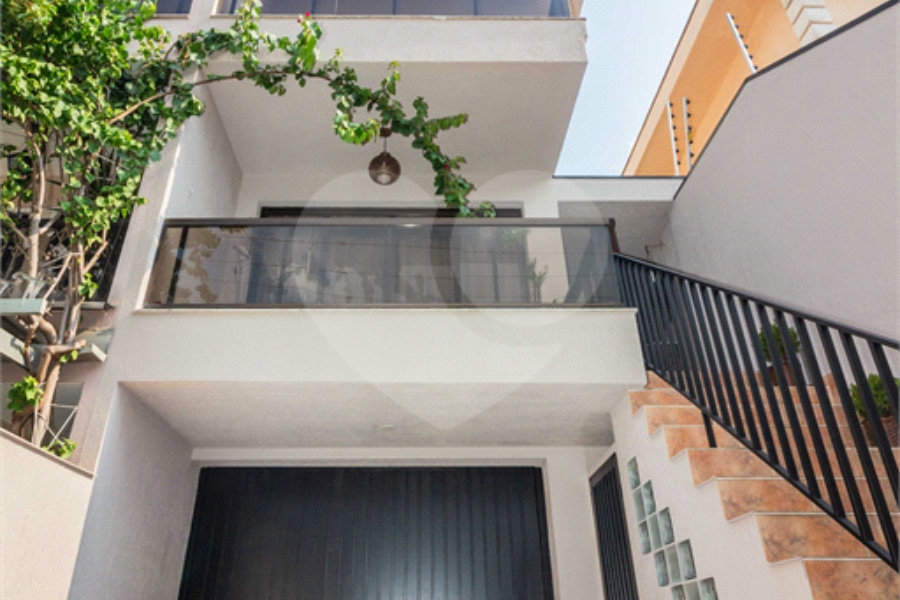 Casa à venda com 3 quartos, sendo 1 suíte, em Horto Florestal, São Paulo, SP