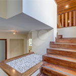 Casa à venda com 5 quartos, sendo 3 suítes, no condomínio Granja do Morumbi, São Paulo - SP