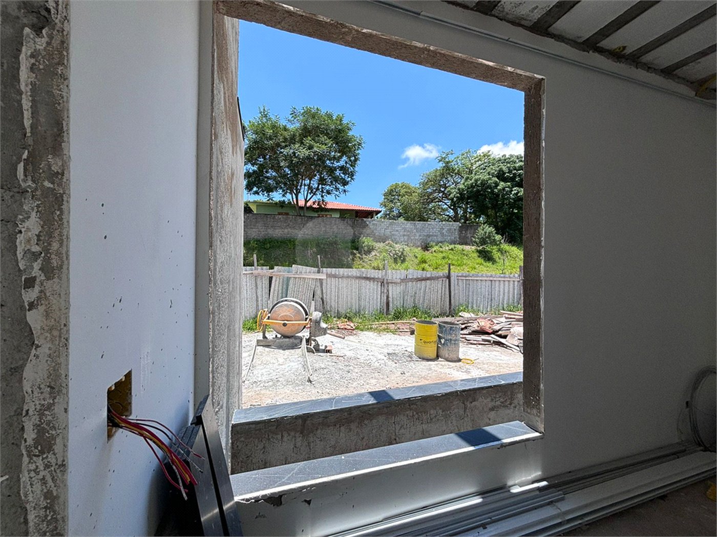 Casa à venda com 4 suítes no condomínio Itapora, Atibaia - SP