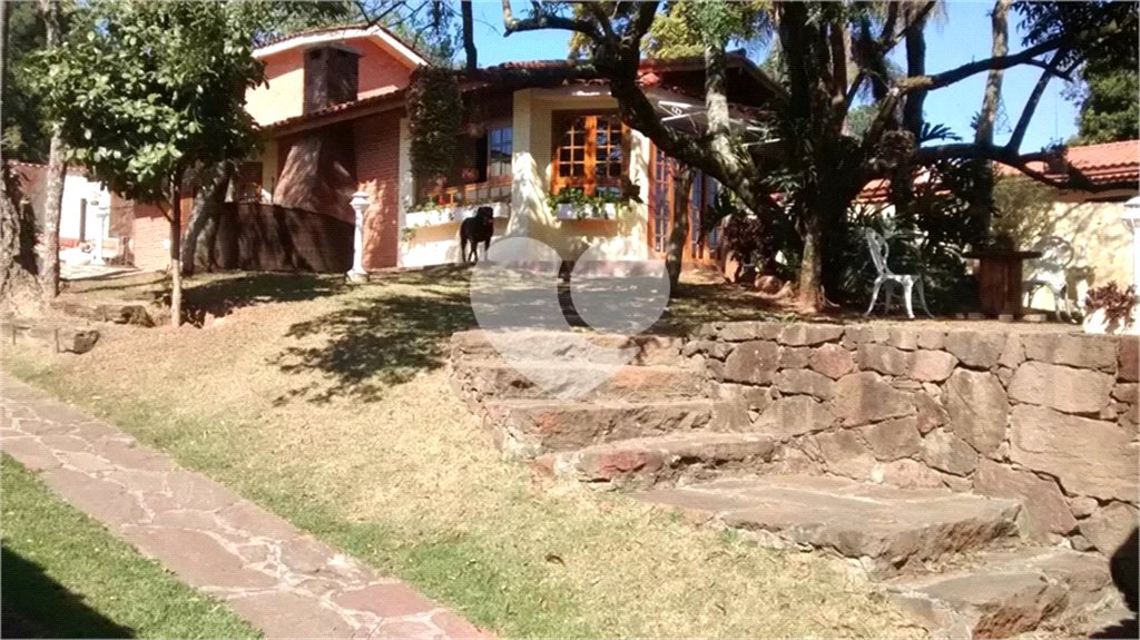 Casa à venda com 3 quartos, sendo 1 suíte, em Roseira, Mairiporã, SP