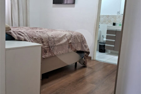 Casa de Vila à venda com 3 quartos, sendo 1 suíte, em Vila Pasti, Louveira, SP