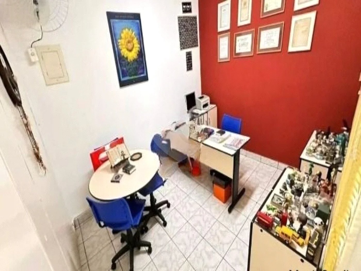 Prédio comercial com 322m², 8 salas, 3 banheiros, à venda no bairro Santo Antônio, São Caetano do Sul
