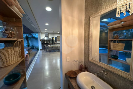 Casa a venda no condomínio Damha II