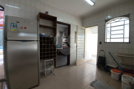 Casa à venda com 4 quartos, sendo 3 suítes,  no condomínio Village D'avignon, Sorocaba - SP