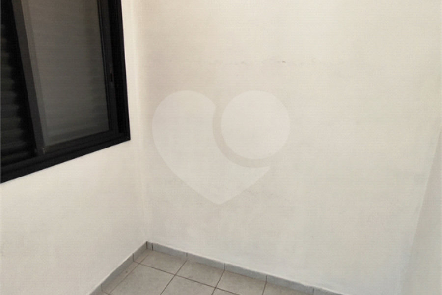 Apartamento à venda com 3 quartos, sendo 1 suíte,  em Vila Ester (zona Norte), São Paulo, SP