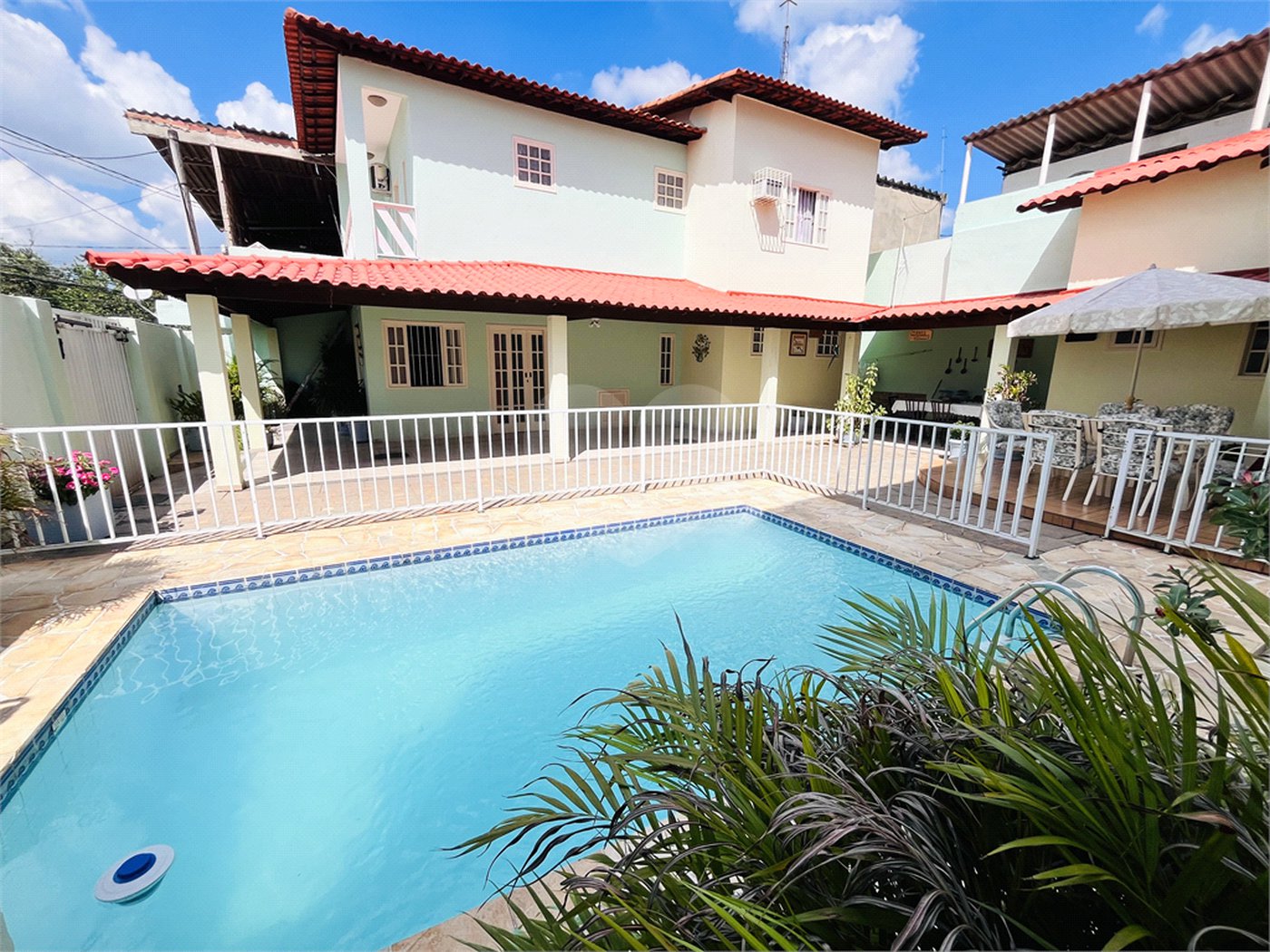 Casa à venda com 3 quartos, sendo 1 suíte, em Campo Grande, Rio de Janeiro, RJ