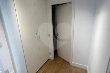 Apartamento à venda com 2 suítes em Parque do Morumbi, São Paulo, SP