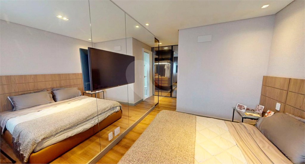 Apartamento à venda com 4 quartos, sendo 3 suítes,  no Centro, Diadema, SP