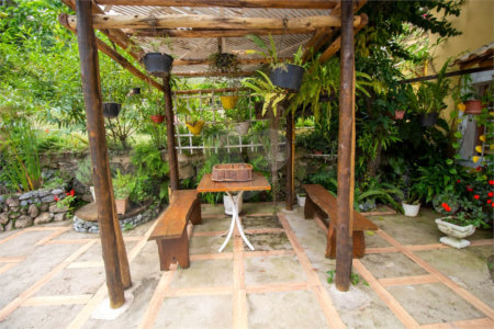 Chácara à venda com 5 quartos, sendo 4 suítes, no Centro (canguera), São Roque, SP