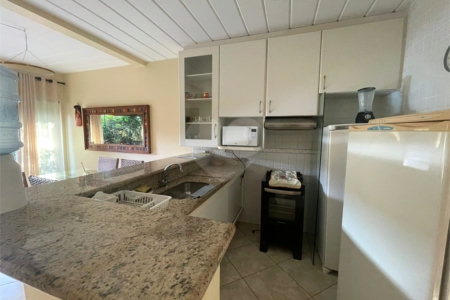 Casa em condomínio à venda com 3 quartos, sendo 2 suítes, em João Fernandes, Armação dos Búzios, RJ
