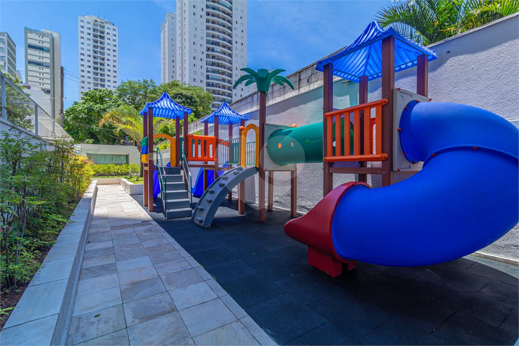Apartamento à venda com 2 quartos, sendo 1 suíte, em Alto da Boa Vista, São Paulo, SP