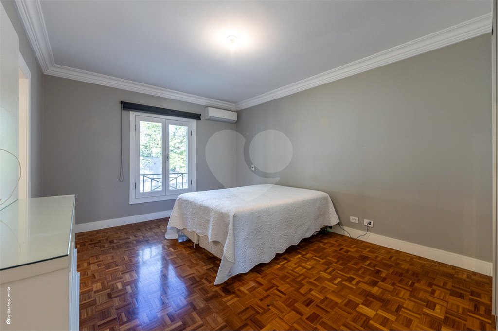 Casa à venda com 4 suítes no condomínio Saint Germain, São Paulo - SP
