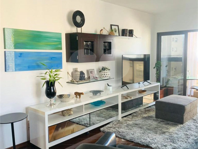 Apartamento à venda com 3 quartos, sendo 1 suíte,  em Santana, São Paulo, SP