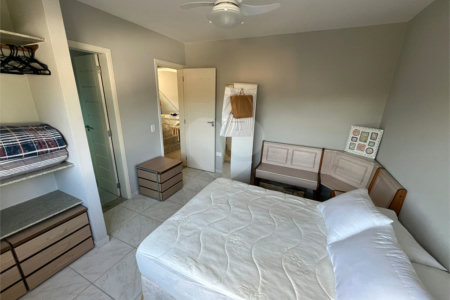 Casa à venda com 2 suítes no condomínio Recanto da Lagoinha, Ubatuba - SP