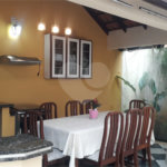 Casa à venda com 5 quartos, sendo 3 suítes,  em Vila Oliveira, Mogi das Cruzes, SP