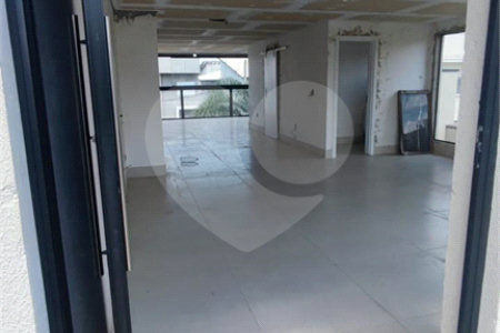 Casa à venda com 3 quartos, sendo 1 suíte,  no condomínio Terras de São Fernando, Cotia - SP