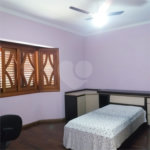 Casa à venda com 4 quartos, sendo 3 suítes, no condomínio Arujá 5, Arujá - SP