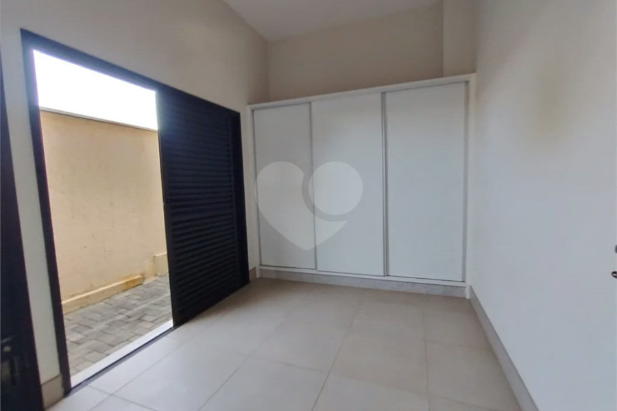 Casa em Condomínio à Venda em Piracicaba/SP.