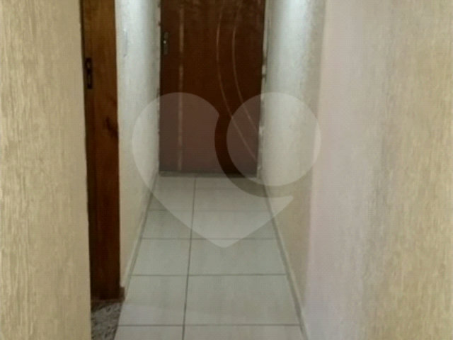 Sobrado à venda com 3 suítes em Barreiro, Mairiporã, SP