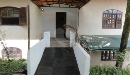 Casa Térrea à venda ou para alugar com 4 quartos em Jardim Floresta, São Paulo, SP