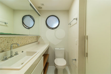 Apartamento à venda com 3 quartos, sendo 1 suíte,  em Chácara Santo Antônio, São Paulo, SP