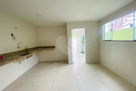 Casa à venda com 3 quartos, sendo 1 suíte, em Campo Grande, Rio de Janeiro, RJ