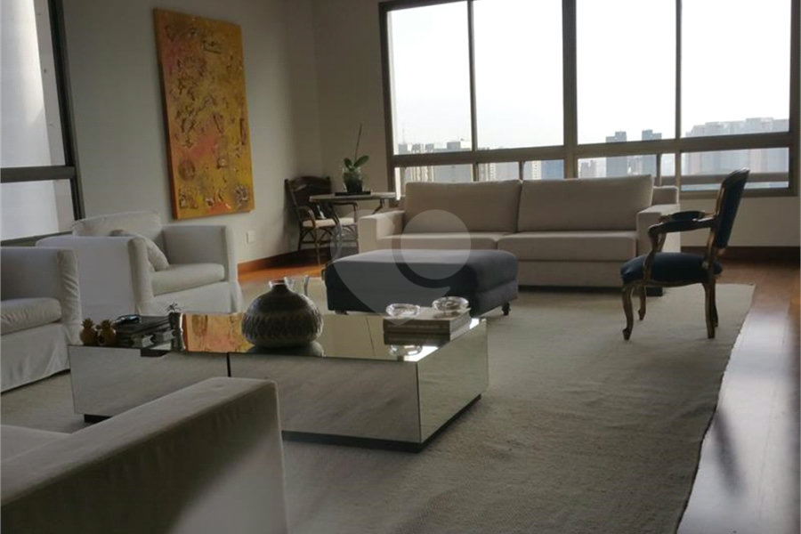 Apartamento à venda ou para alugar com 4 suítes em Morumbi, São Paulo, SP