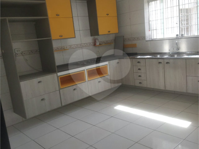 Casa Térrea à venda com 3 quartos em Campo Belo, São Paulo, SP