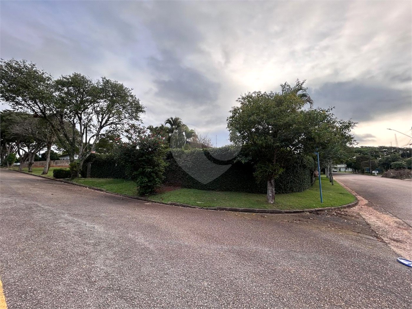 Casa à venda com 5 quartos, sendo 2 suítes, em Parque Residencial Colina das Estrelas, Tatuí, SP
